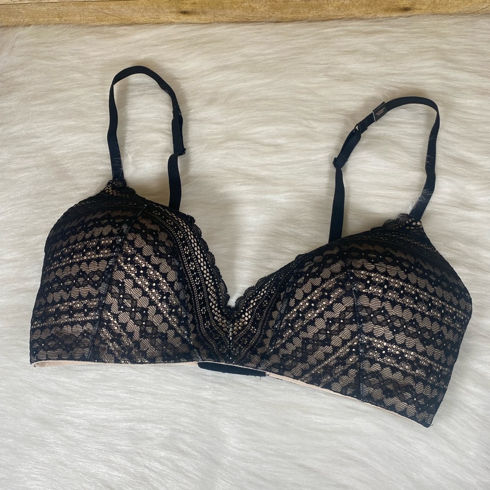 NWOT Victoria's Secret 36DD No Wire Beige Black Lace Demi Bra VS
